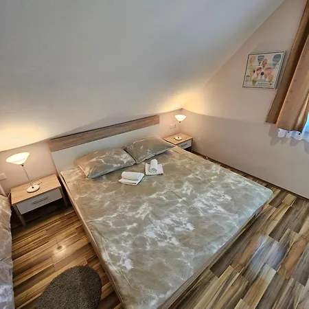 Apartments Luka Rakovica Exterior photo