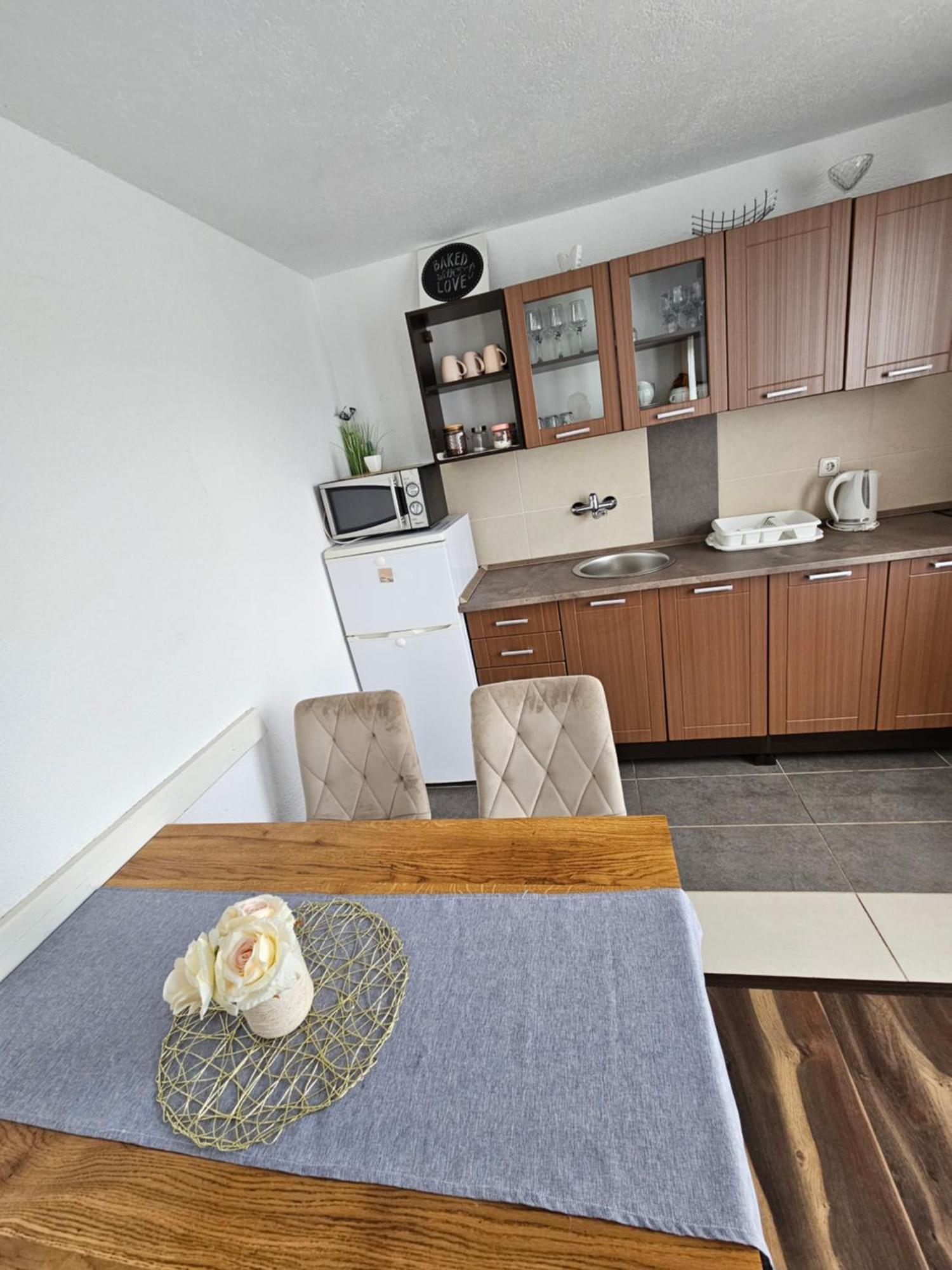 Apartment Luka *